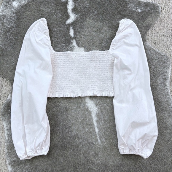 Aritzia Wilfred Inaya Smocked Blouse - Picture 2 of 9